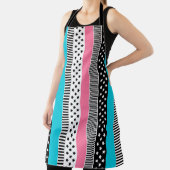 Patchwork gemaakt van veelkleurige stroken stof i schort (Insitu)