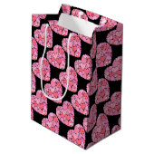 Patchwork Hearts Black Gift Bag Medium Cadeauzakje (Achterkant Gekanteld)