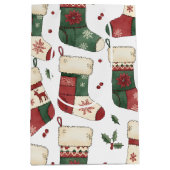 Patchwork Kerstmutsen Rood Groen Wit Medium Cadeauzakje (Voorkant)