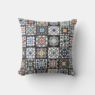 Patchwork Maori: Etnisch tapijtontwerp. Kussen