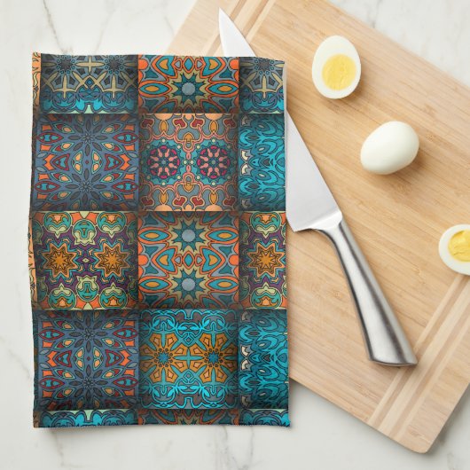 patchwork met floral mandala - elementen theedoek (Quarter Fold)