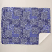 Patchwork Pattern Chintz Shades of Blue Polka Dot Sherpa Deken (Voorkant (horizontaal))