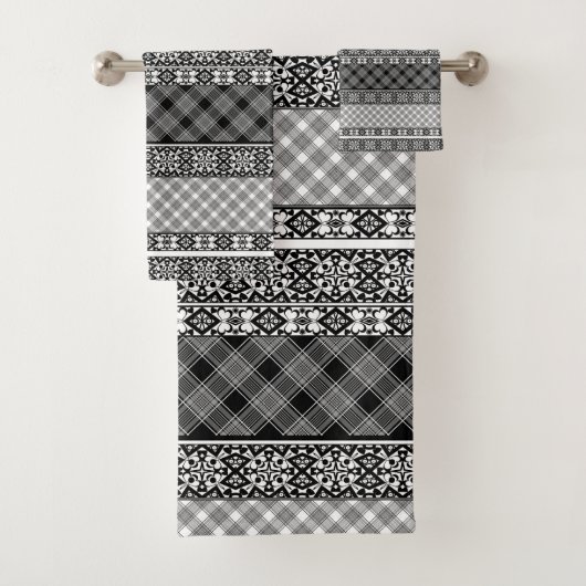 Patchwork rayé noir et blanc avec dentelle (En situation)