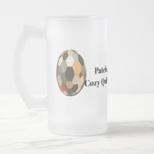 Patchwork Sphere: Gezellig gewatteerd Voetbal Matglas Bierpul (Links)