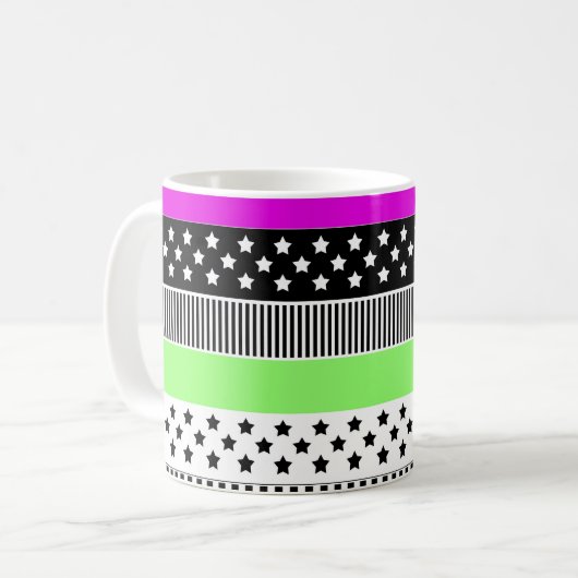 Patchwork van zwart en wit en neon strepen koffiemok (Voorkant links)