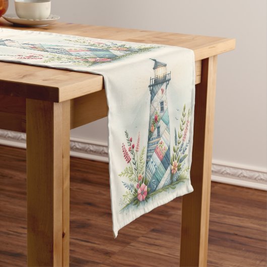 Patchwork Vuurtoren Kust Bloemenscène Korte Tafelloper (Voorbeeld)