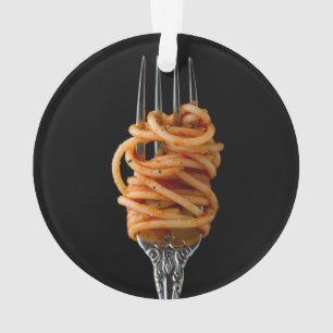 Pâtes filées sur une fourchette, spaghetti de no