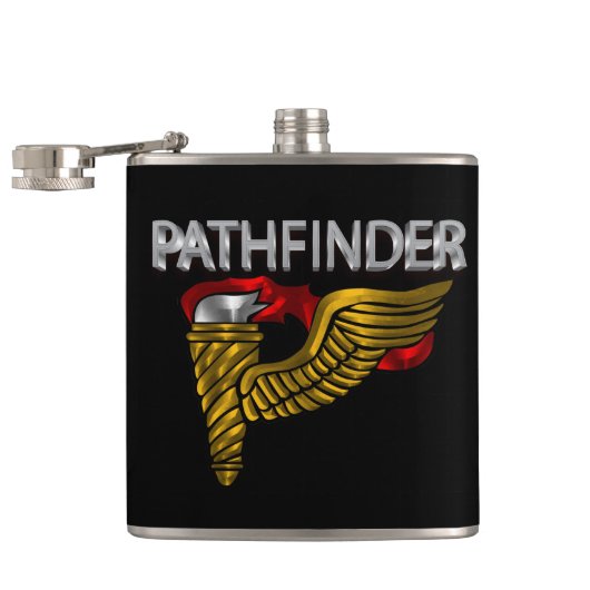 Pathfinder Badge-"Pathfinder" Heupfles (Geopend)
