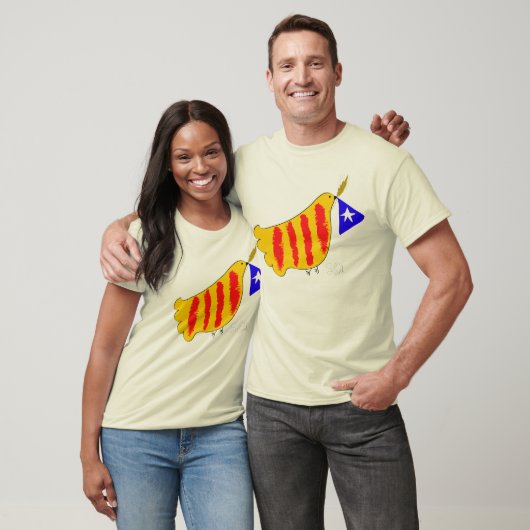 Patriotic Symbol, Catalonia freedom dove. T-shirt (Unisex)