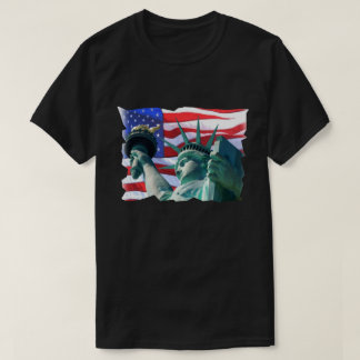 Patriottisch beeld van vrijheidsgolvende vlag Vere T-shirt