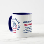 Patriottische Amerikaanse vlag CELEBRATE DAD Mok (Voorkant links)