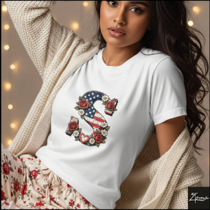 Patriottische bloemrijke letter S kransontwerp T-shirt