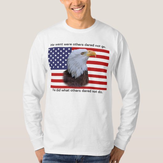 Patriottische Eagle en Amerikaanse vlag T-shirt (Voorkant)
