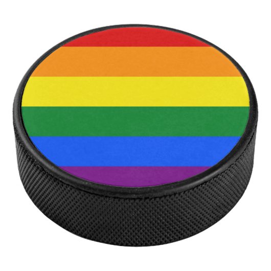 Patriottische hockey puck met Rainbow Pride vlag (3/4)