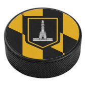 Patriottische hockey puck met vlag van Baltimore. (3/4)