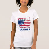 Patriottische verontruste Amerikaanse vlag Kamala T-shirt (Voorkant)
