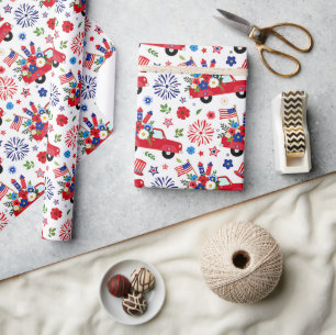 Patriottische vrachtwagen en vuurwerkpatroon cadeaupapier