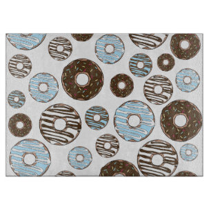 Patroon donuts, blauwe donuts, bruine donuts snijplank