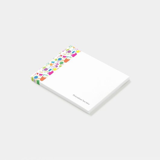 Patroon met gekleurde keukenspullen post-it® notes (Schuin)