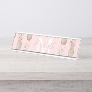 patroon van ananassen met gulden en blozen bureau naambordje