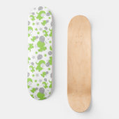 Patroon van groene olifanten, luifantennestelaars, skateboard (Voorkant)