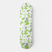 Patroon van groene olifanten, luifantennestelaars, skateboard (Voorkant)