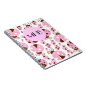 Patroon van ladybugs, roze ladybugs, monogram notitieboek (Rechterzijde)