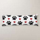 Patroon van poten, reuzenpoten, zwarte poten, rode lichaamskussen (Achterkant)