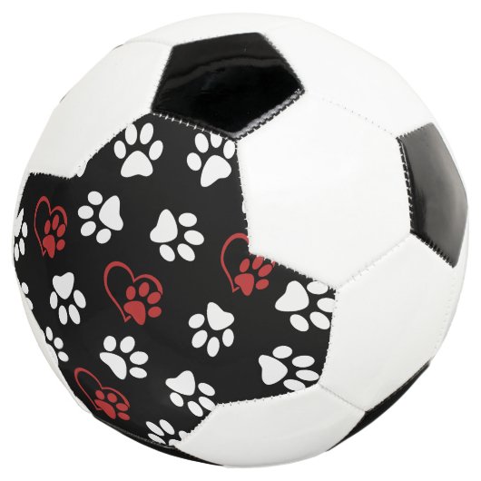 Patroon van poten, witte poten, rode poten, harten voetbal (Drie kwart)