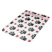 Patroon van poten, zwarte poten, rode harten, Jouw Badmat (Gekanteld)