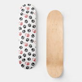 Patroon van poten, zwarte poten, rode poten, harte skateboard (Voorkant)