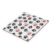 Patroon van poten, zwarte poten, rode poten, harte tegeltje (Zijkant)