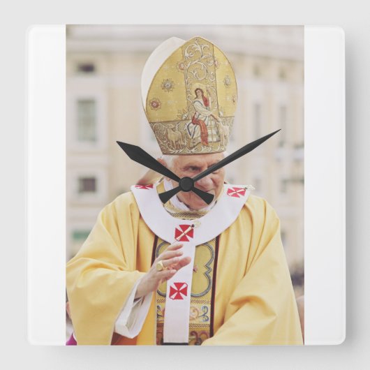 Paus Benedict XVI T-Shirt Vierkante Klok (Voorkant)