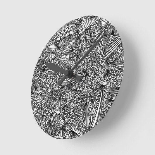 Pavo Pontem Horloge Abstraite (Angle)