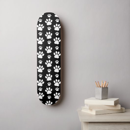 Paw Pattern, Paw Prints, Dog Paws, Black and White Skateboard (Muurkunst)