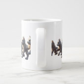 Paw Prints Walking Around Mug Base Design Extra Grote Beker (Achterkant)
