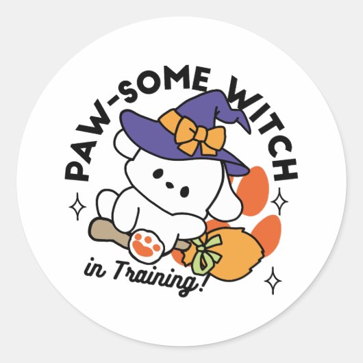 Paw-some Witch in Training - Schattigee Halloween- Ronde Sticker (Voorkant)
