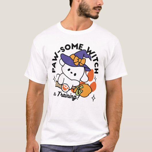 Paw-some Witch in Training - Schattigee Halloween- T-shirt (Voorkant)
