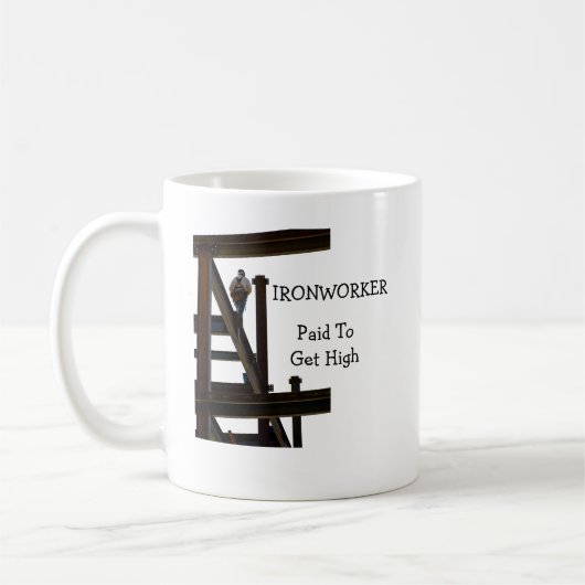 Payé Pour Obtenir Une Mug Élevée (Gauche)