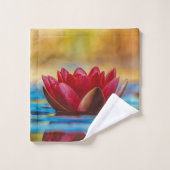 Paysage de fleurs de Lotus rouges, Zen (Gant de toilette)
