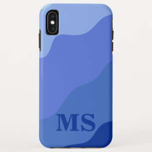 Paysage marin avec plage, grande vague et coque de