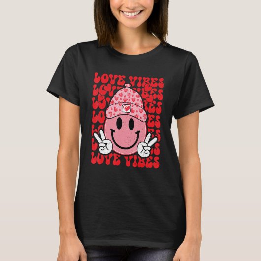 Peace Hand Sign Retro Smile Face Love Vibes Valent T-shirt (Voorkant)