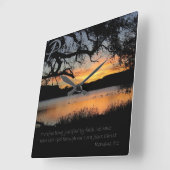 Peace Lake Sunset Romans 5:1 Horloge murale (Angle)