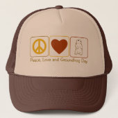 Peace Love and Groundhog Day Trucker Pet (Voorkant)