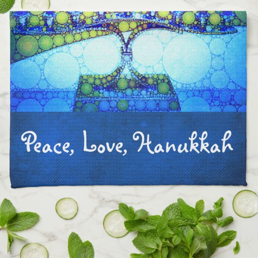 Peace Love Hanukkah Script Blue Green Menorah Theedoek (Gevouwen)