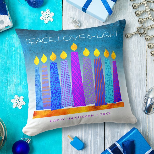 Peace Love Light Bold Hanukkah Candles Turquoise Kussen (Creator heeft geüpload)
