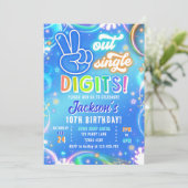 Peace Out Single Digits Neon Glow Boy Birthday Kaart (Staand voorkant)