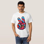 Peace Sign Hand Red Blue Tie Dye T-shirt (Voorkant volledig)