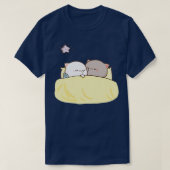 Peach and Goma Mochi Cat Slapeping T-shirt (Design voorkant)