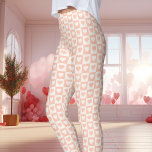 Peach Checkerboard Coeur Saint-Valentin<br><div class="desc">Ces Peach Checkerboard Heart Valentine's Day Leggings sont parfaits pour célébrer la saison de l'amour. Dotés d'un charmant motif de coeur pêche et damier blanc, ces leggings ajoutent une ambiance mignonne et romantique à votre tenue de la Saint-Valentin. Fabriquées avec un matériau doux et confortable, ces leggings sont un choix...</div>